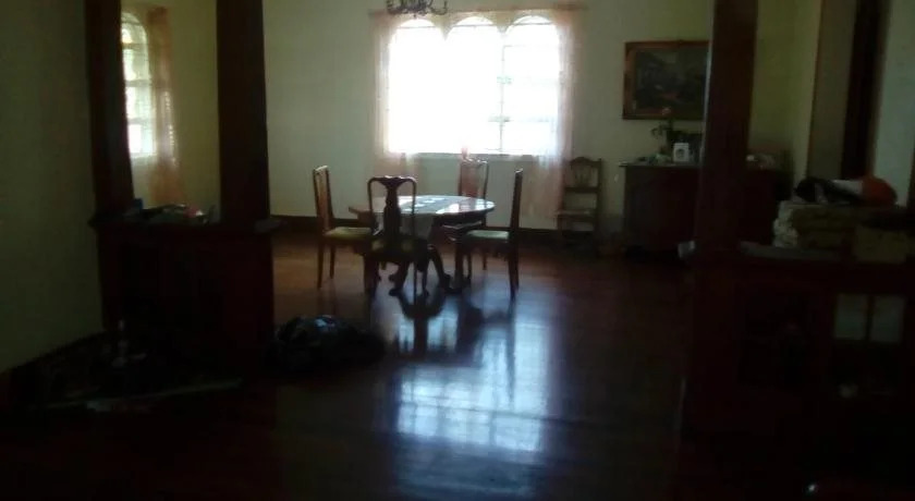Robert's Guesthouse