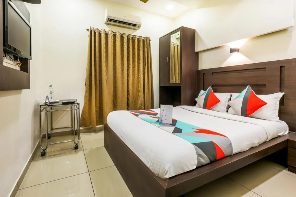 FabHotel Adore Inn