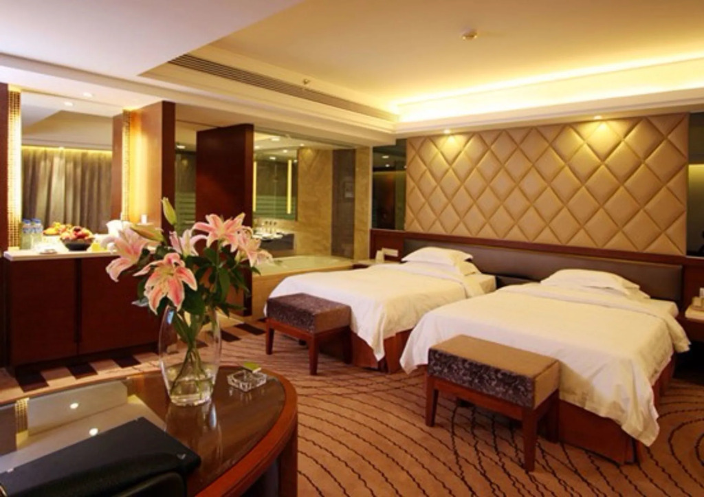 Luxemon Xinjiang Yindu Hotel