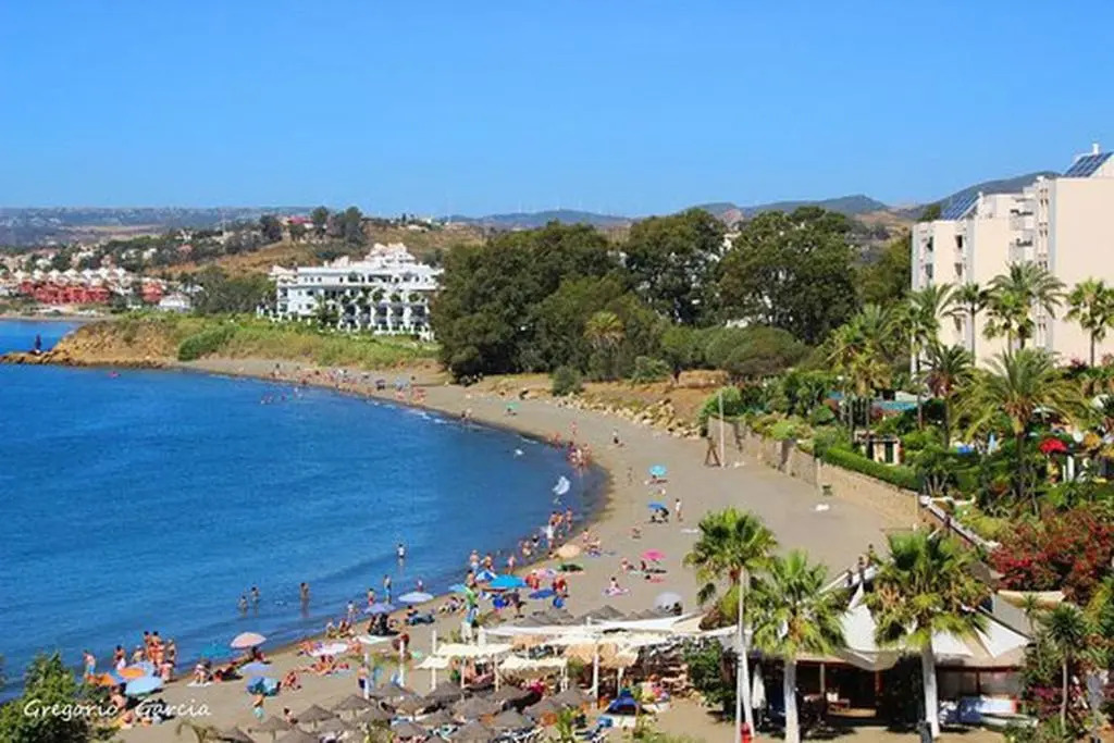 Estepona - Playa - Villa 2 dormitorios en urbanización cerca de la playa AL18