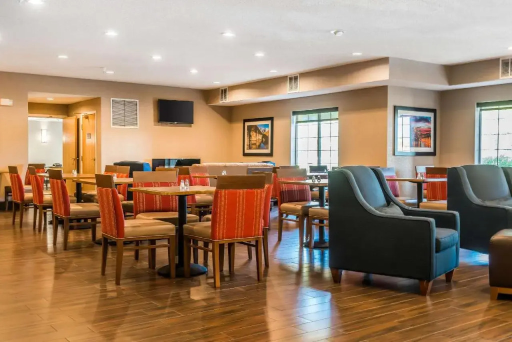 Holiday Inn Express Hotel & Suites Stillwater