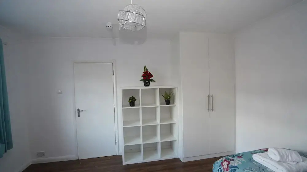 Spacious 3BR House Sleeps 6