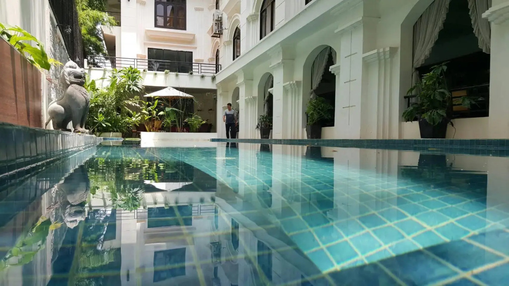 Grand Riverview Boutique Hotel