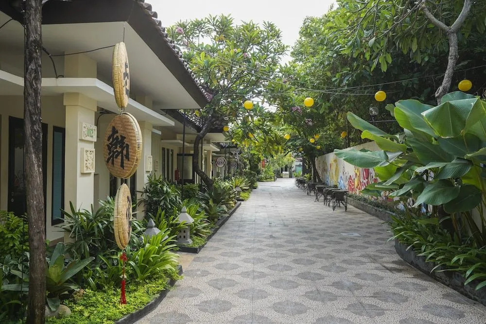 OYO 1992 China Town Hotel Bali
