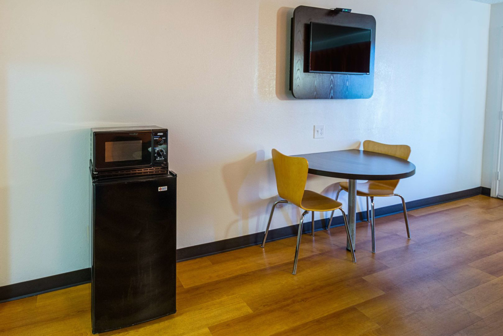 Motel 6-Waxahachie, TX