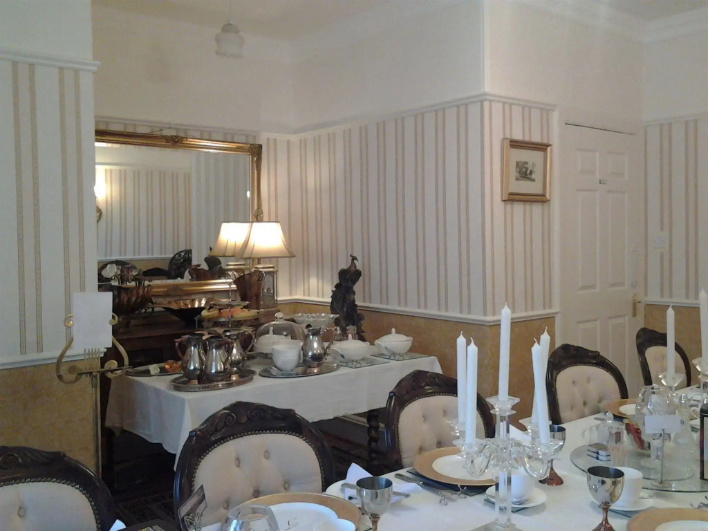 The Old Tramhouse Self Catering Traditional Charming Apartments Located In The Heart Of Historic Stirling For Short-Long Stays In Stirling For Tourism & Events & Contractor Base Stays For Central Belt Area & Open To Book All Year Round