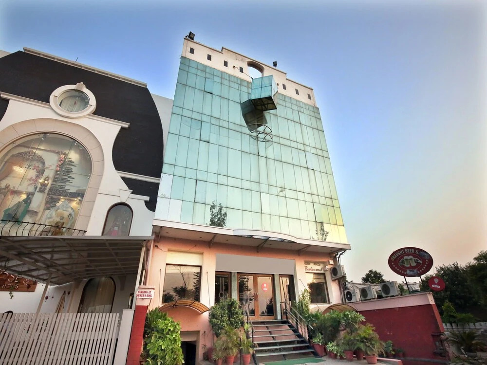 OYO 1898 Hotel Aditya