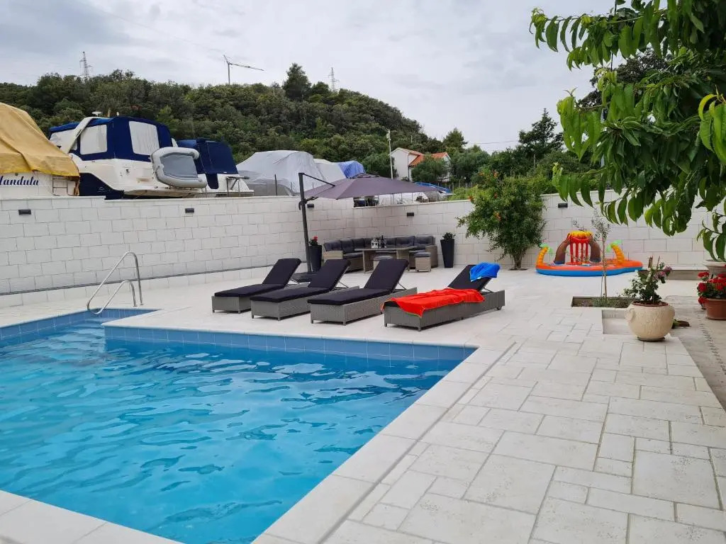 Apartments Nada