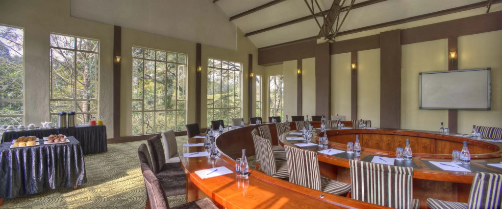 West Wood Hotel
