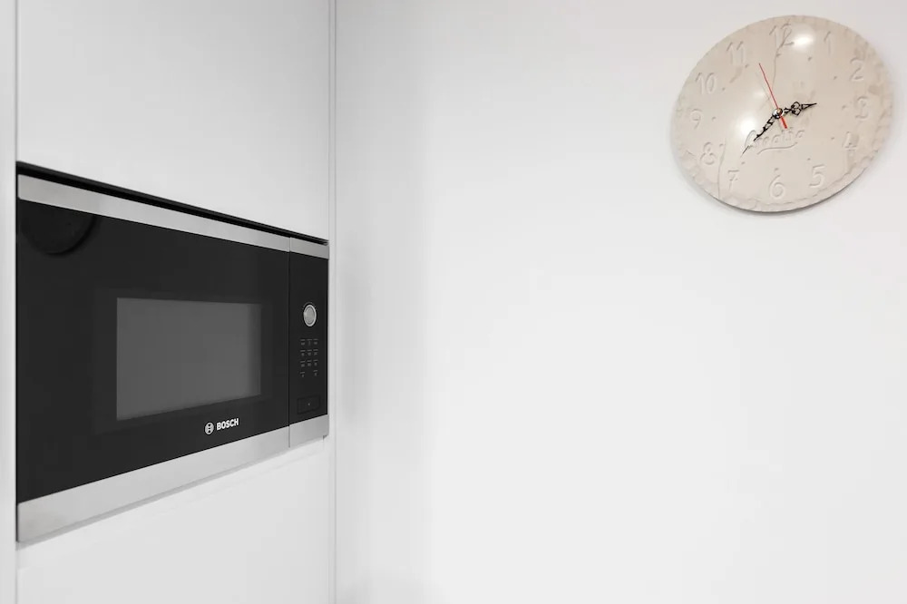 New Wave Apartment Glam