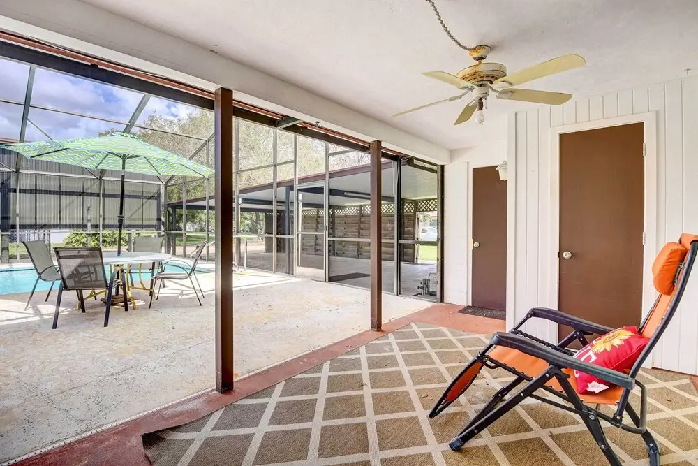 12 Mi to Beach: Home w/ Patio & Yard in Bradenton