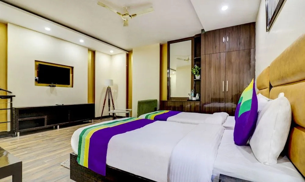Hotel Grand Manor