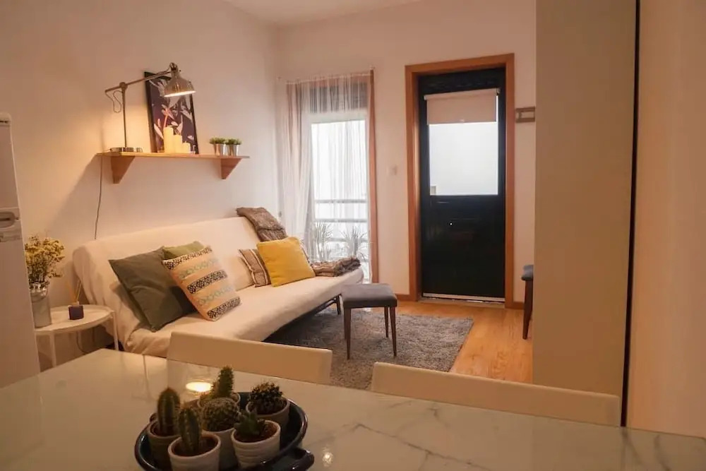 Flat 25 - The coolest flat in our street