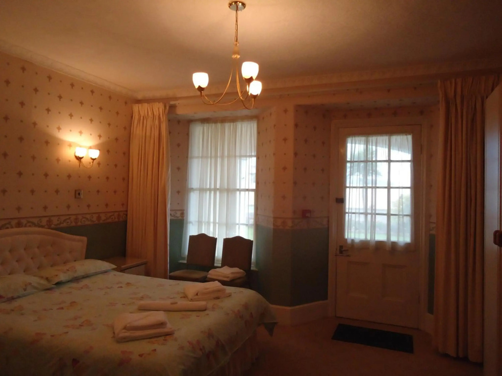 Abbey Court Hotel