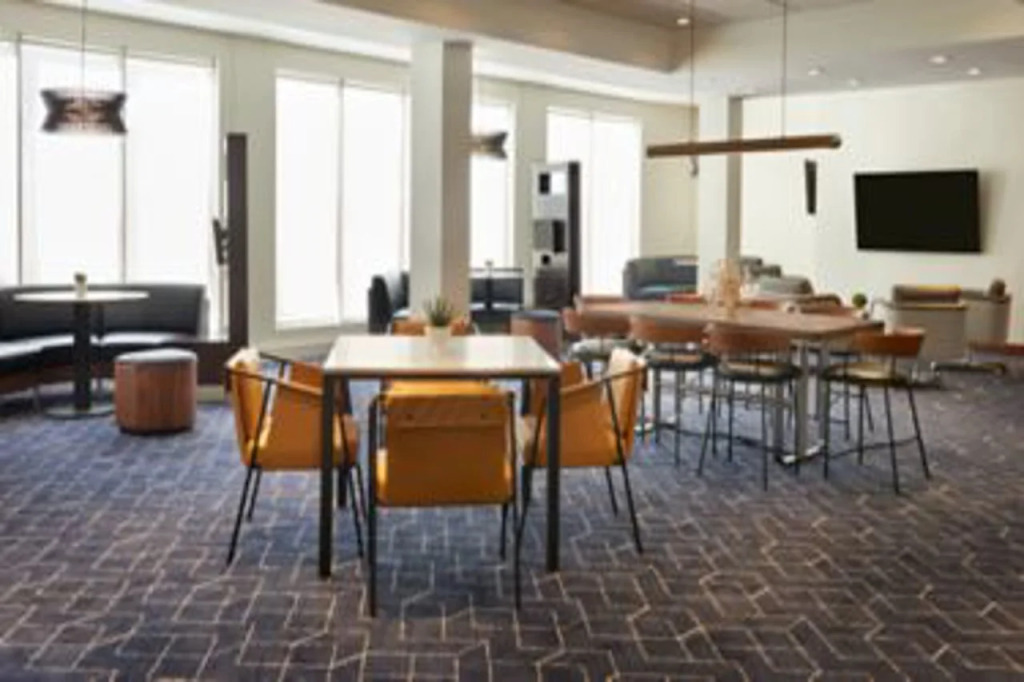Courtyard by Marriott Ottawa Downtown