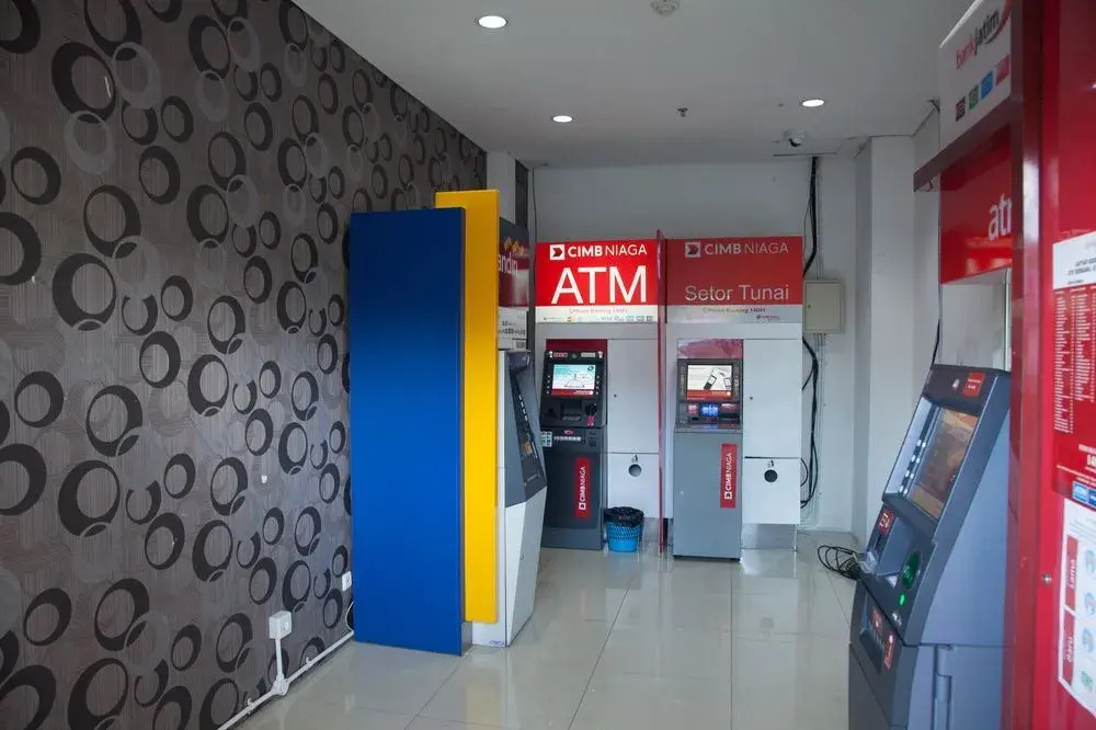 RedDoorz Apartment @ Manyar Street