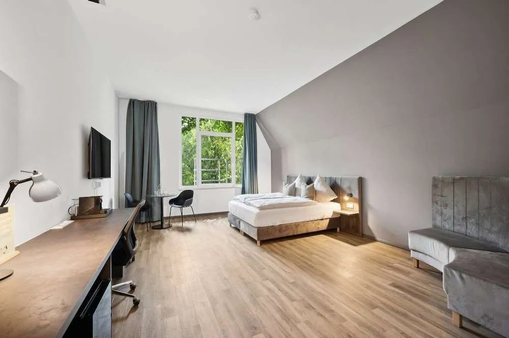 Home and CoLiving Bonn I Aparthotel
