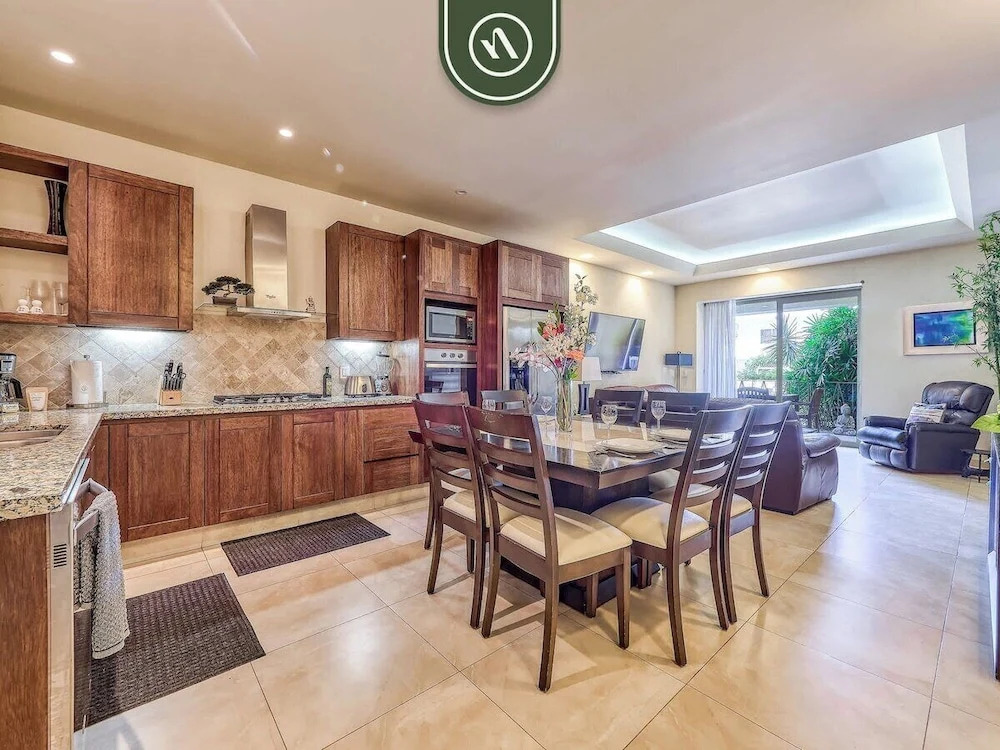Amazing 1 BR Condo - Rooftop Pool - Bay View