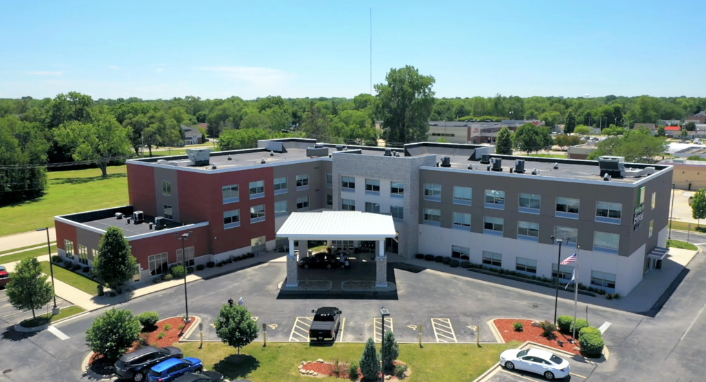 Holiday Inn Express & Suites Galesburg by IHG