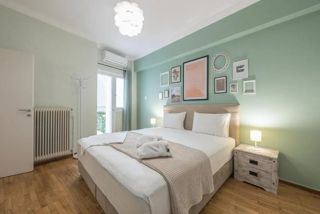 Boutique Acropolis Apartment - Just 5 minutes walk to Acropolis Museum by Cloudkeys