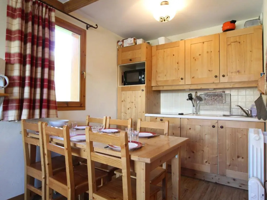 Appartement Lanslebourg-Mont-Cenis, 3 pièces, 6 personnes - FR-1-508-105
