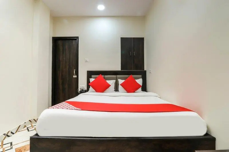 OYO 62485 Hotel City Palace