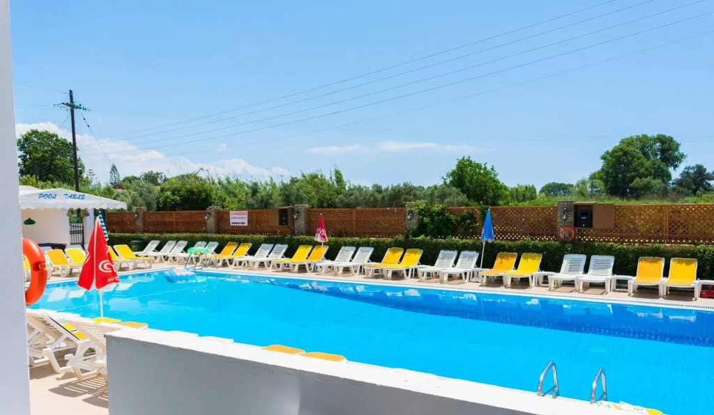 Chandris Apartments