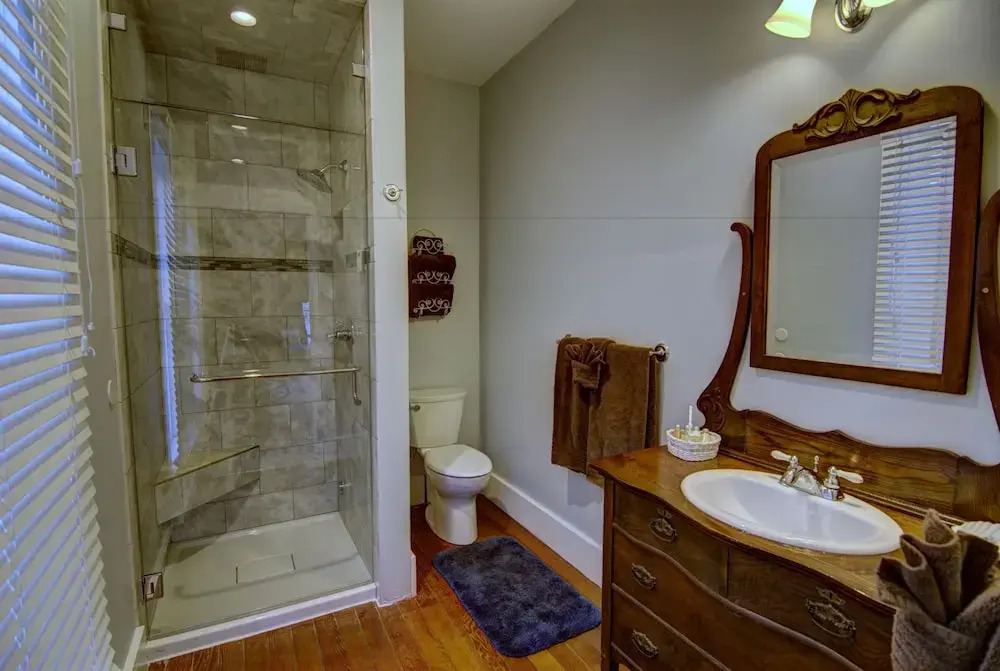 Blue Goose Inn B&B