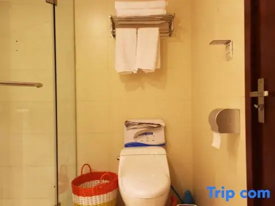 Typhoon Shelter Theme Apartment Hotel