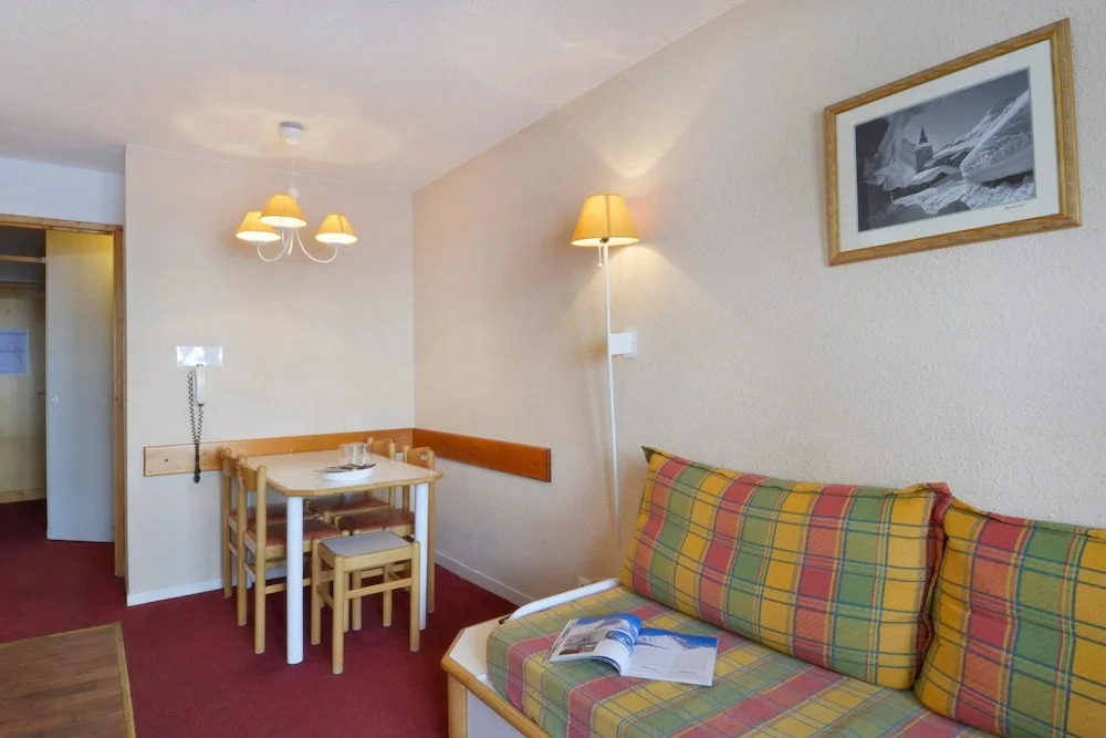 Belle Plagne Studio Cabin on Slopes for 4 People of 23mâ² Th02