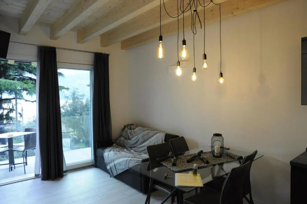 Casa Guarnati Lake View Apartments