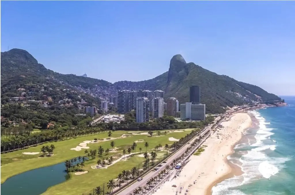 São Conrado imóvel de 02 qtos a 300m da Praia