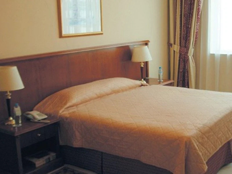 Embassy Suites Hotel