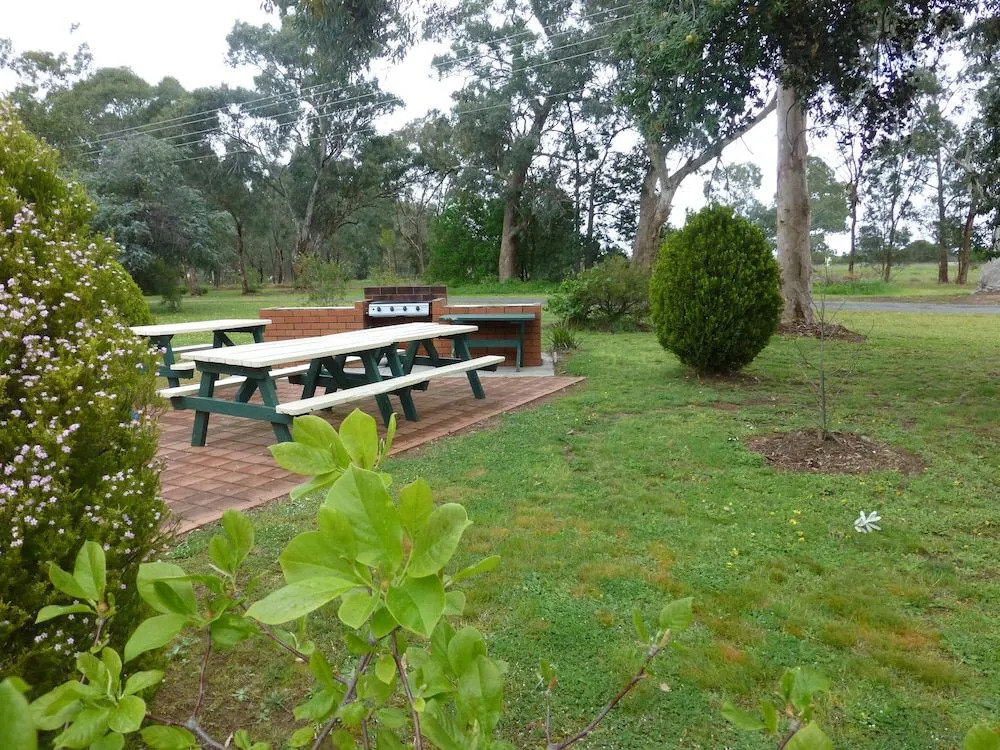 Golfers Retreat Motel