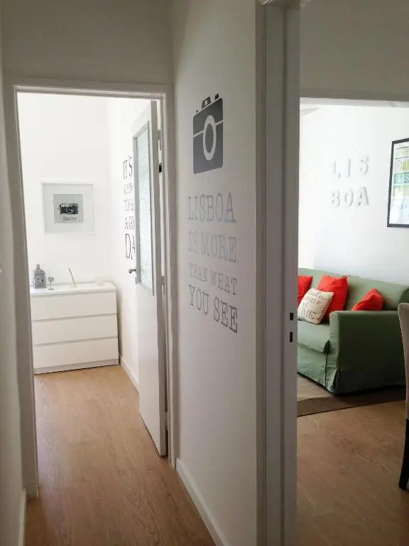 Lisbon Apartment Bairro Alto - Bica 3