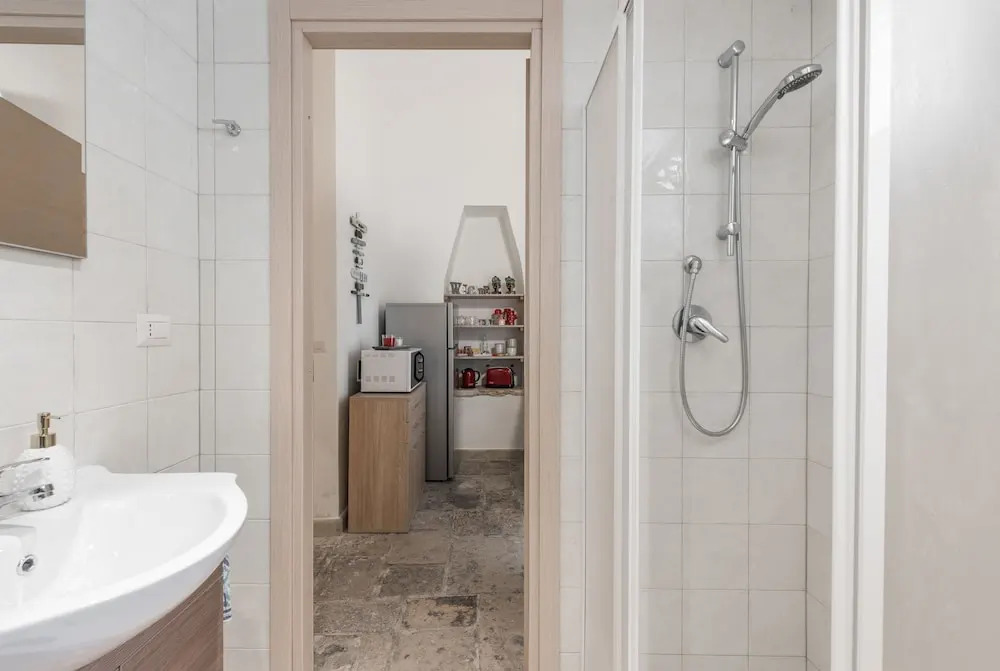Stone Apartment M8 Bari City Center