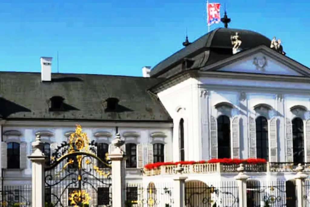 Diamond residence ***** in Old Town