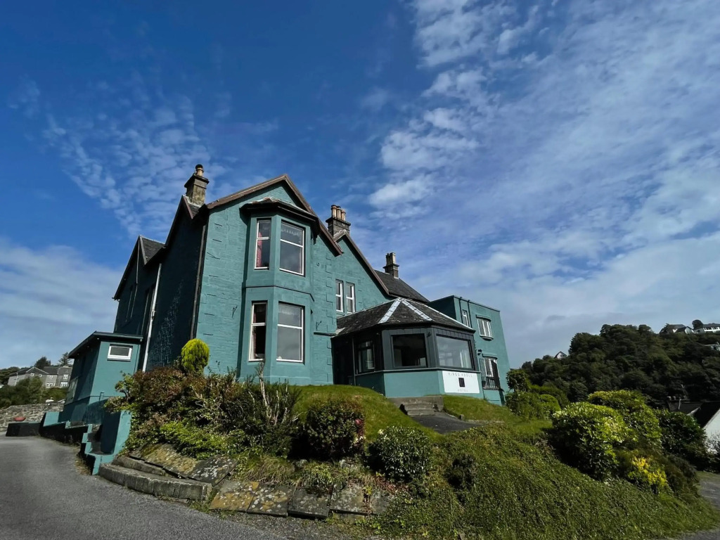 Kings Knoll Hotel