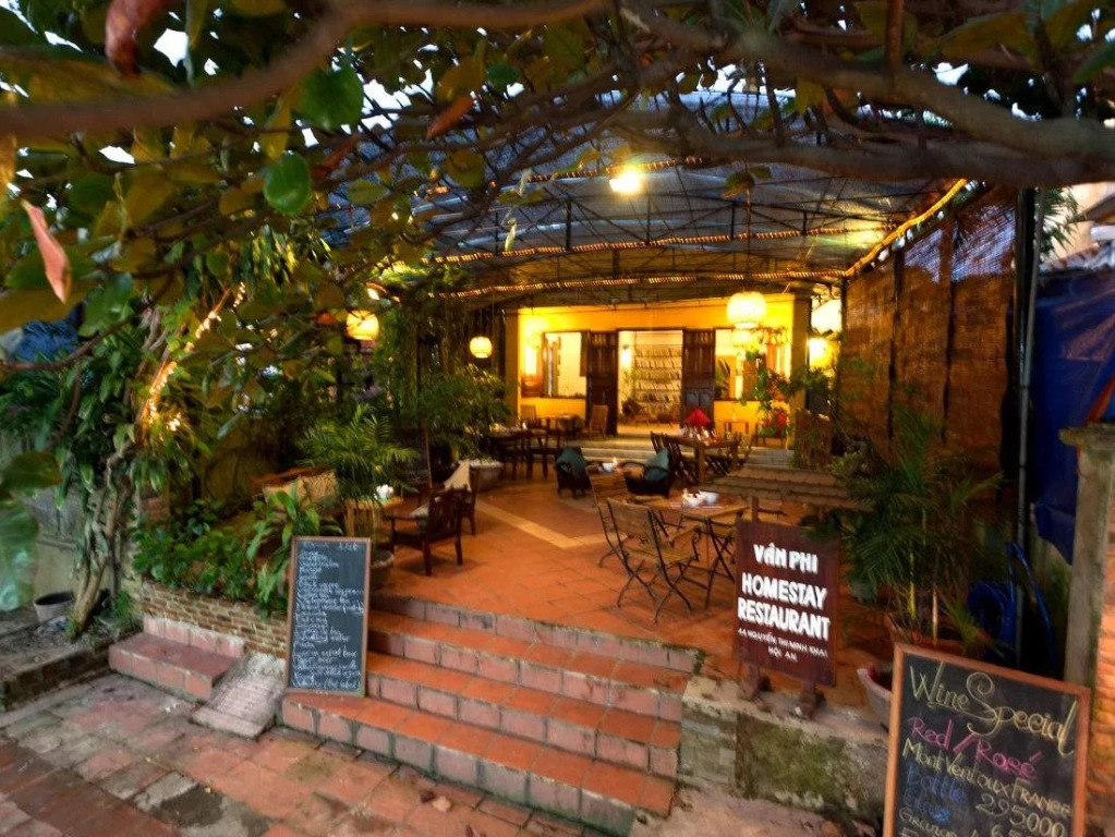 La Tonnelle