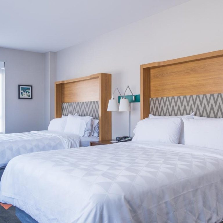 Holiday Inn & Suites Philadelphia W - Drexel Hill by IHG