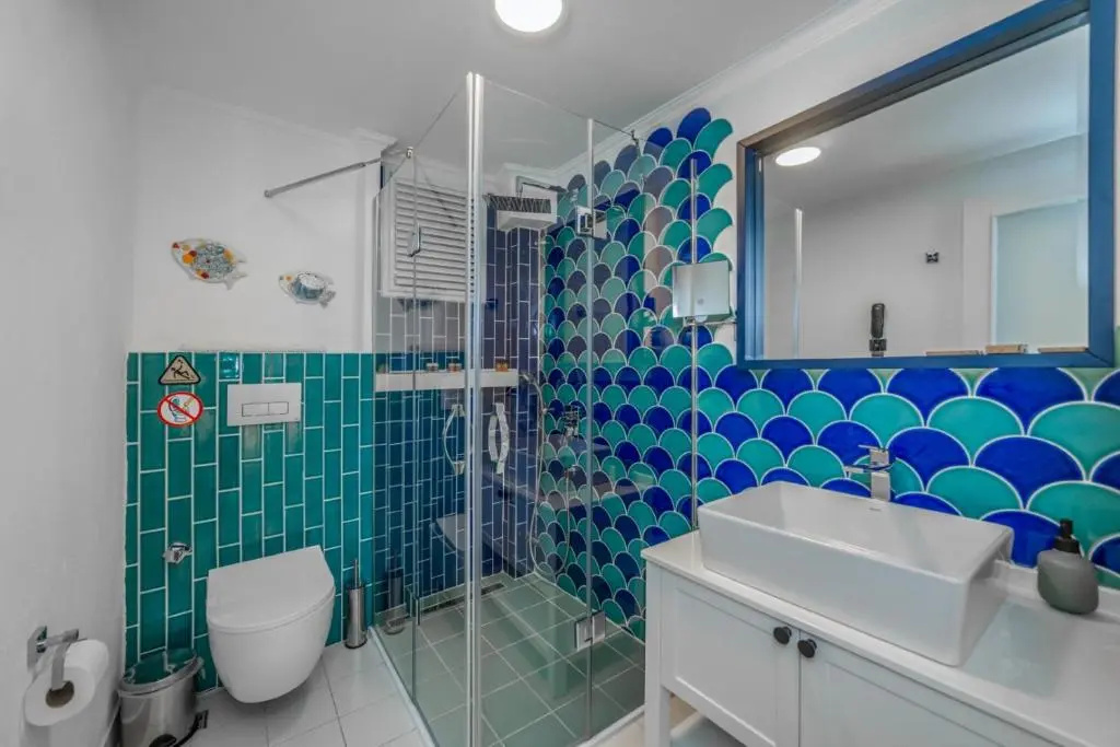 Ece Marina Suites