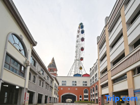 Yuezhijia Business Hotel (Huoshan Ferris Wheel Passenger Transport Center)