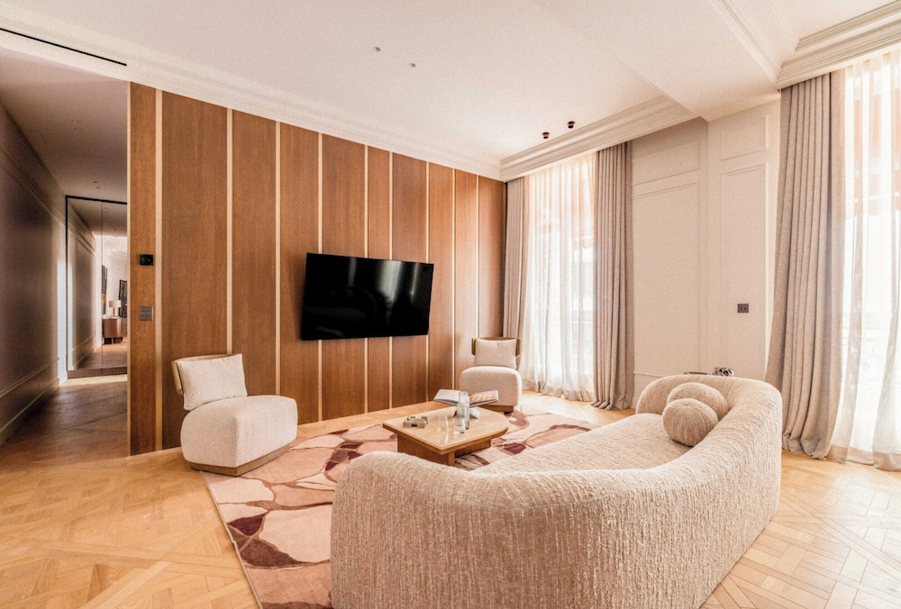 Luxury A/C Apt - 6p/3bdr - Arc de Triomphe