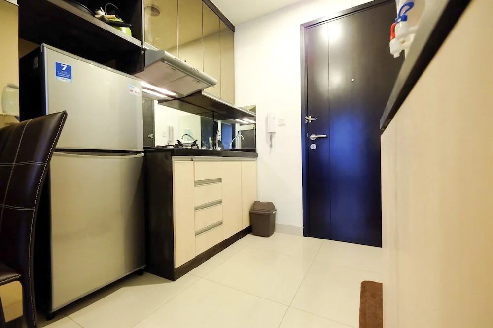 Homey Westmark Tanjung Duren Apartment near Taman Anggrek