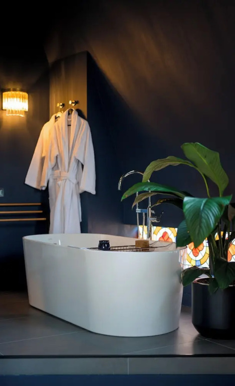 Zorba&Bond Boutique Hotel