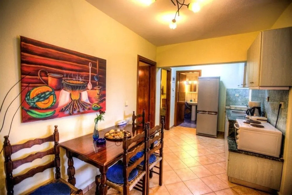 Anna Karra Studios & Apartments