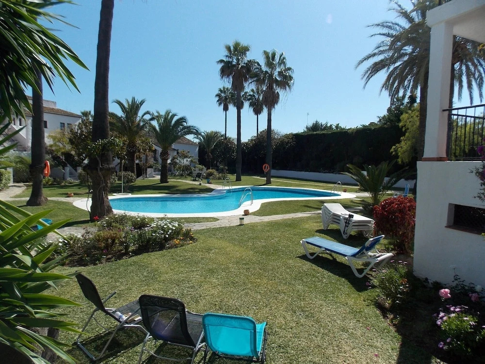 Villa Malibú close to Puerto Banús by Marbella Vacances