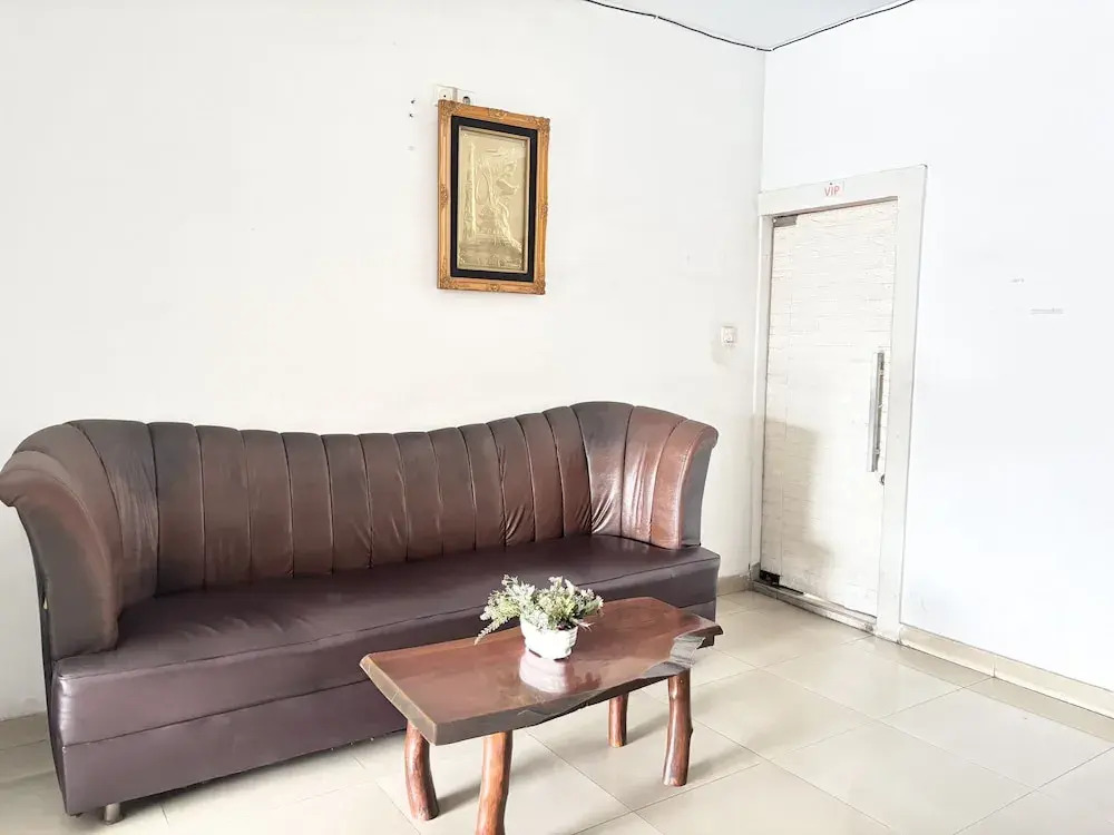 OYO 95102 Pulma House
