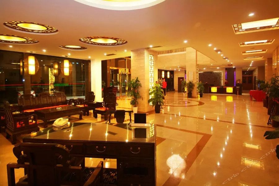 Jasper International Hotel