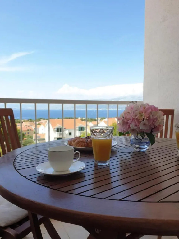 Wonderful Sea view, swimming pool, private parking